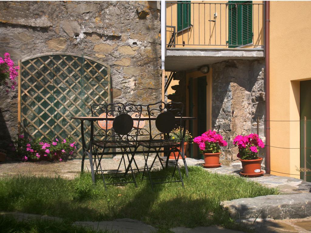 Il Cortile Del Contadino Apartment โวลัสตรา ภายนอก รูปภาพ